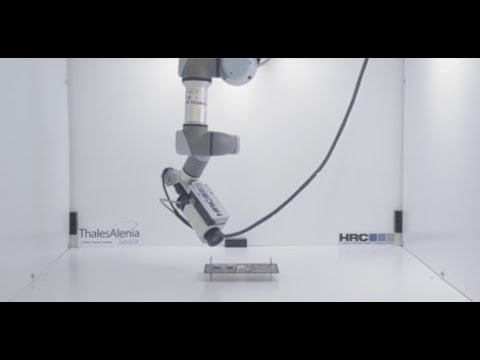 HRC srl_Thales Alenia Space use case_ Cobot Universal Robots with HRC software augmented reality